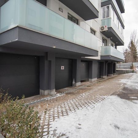Sunny & Stylish Brand New 2Bdr Apartment + Parking Софія Екстер'єр фото