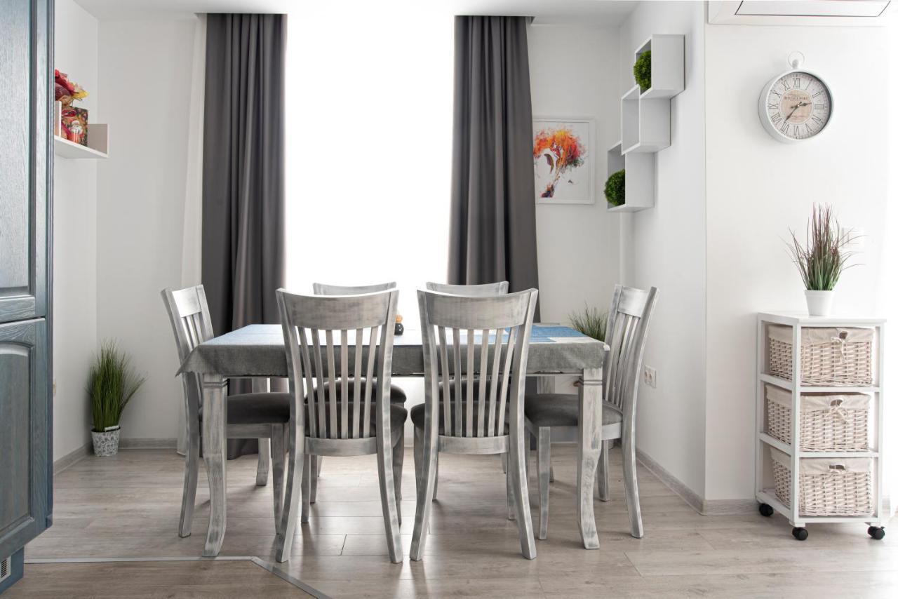 Sunny & Stylish Brand New 2Bdr Apartment + Parking Софія Екстер'єр фото